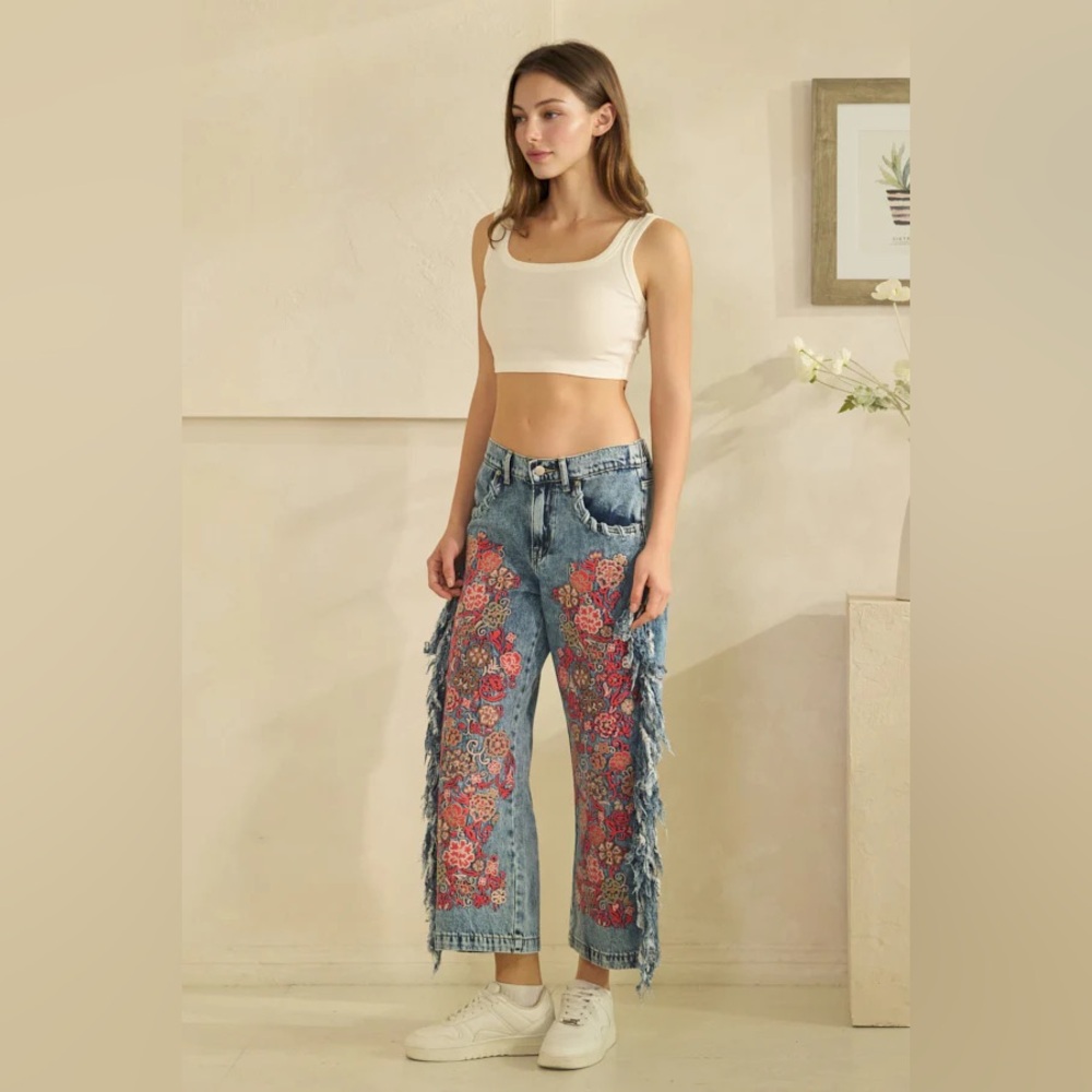 BP1145 Washed Embroidery Side Fray Jeans - Picture 6 of 11